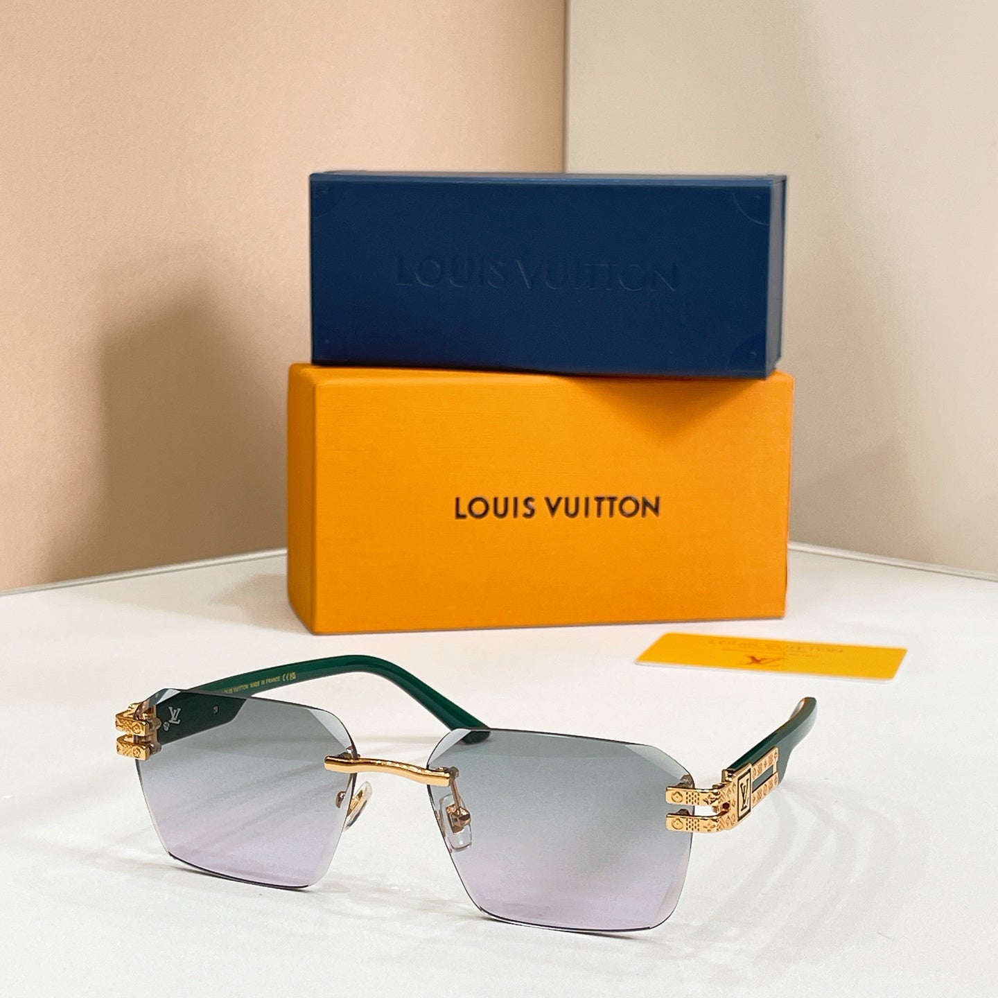 Louis Vuitton Sunglasses-Z21943E